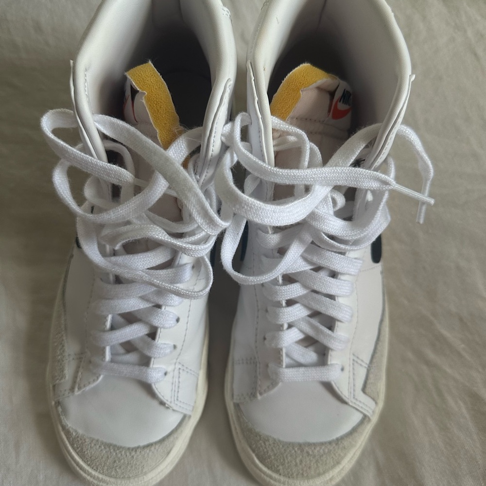 Nike high top blazer